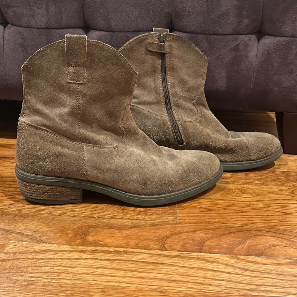 Little Eric botties- SO comfy